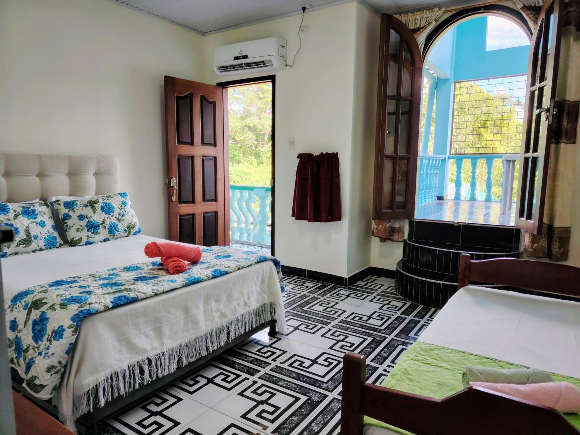 Hotel Alto Amazonas Leticia Kültér fotó